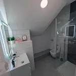 Apartmaji Pippi Apartment
